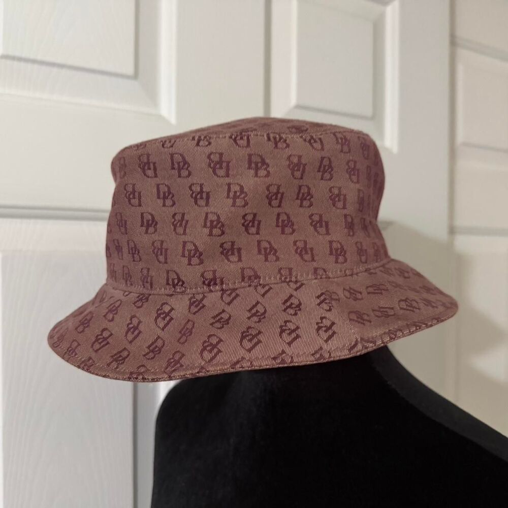 Dooney and bourke plum bucket hat